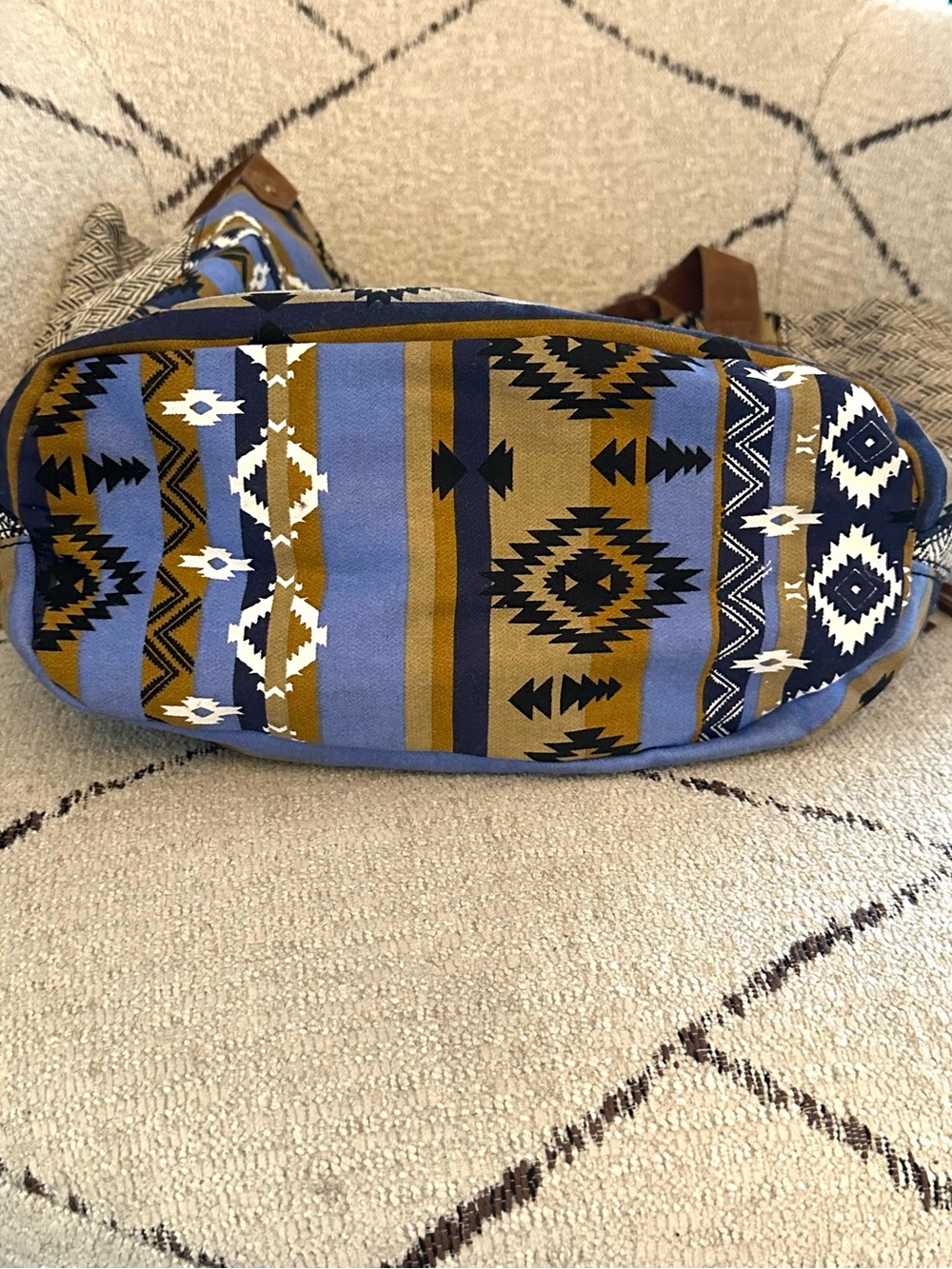 **SOLD**UNIONBAY Coastal Cowgirl Tote Fringe Western Chic Aztec Print Boho Bag - Picture 5 of 9